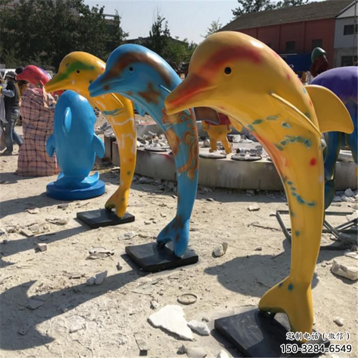 商業(yè)街玻璃鋼海豚雕塑廠家 售樓處學(xué)校雕塑 海洋擺件