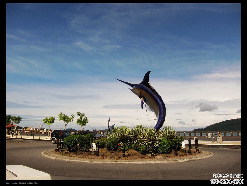 玻璃鋼劍魚雕塑，海洋生物雕塑，公園廣場大型雕塑
