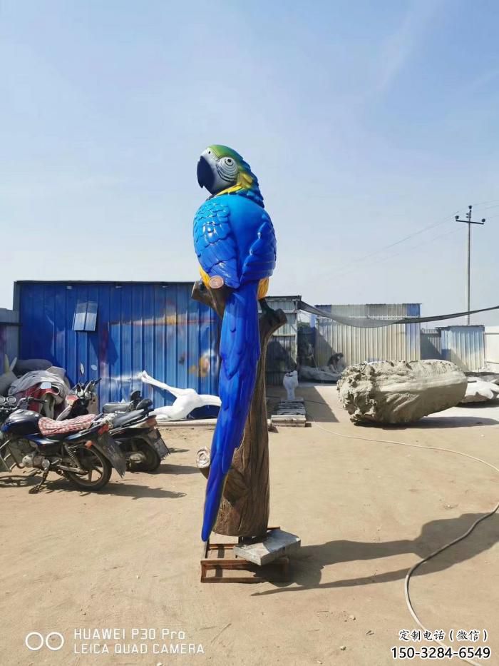 玻璃鋼抽象鸚鵡雕塑 店門口彩繪雕塑 步行街擺件