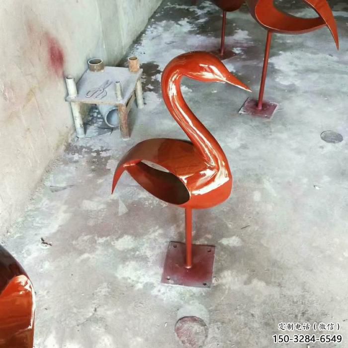 操場鳥類雕塑，景觀題材，鍍銅工藝