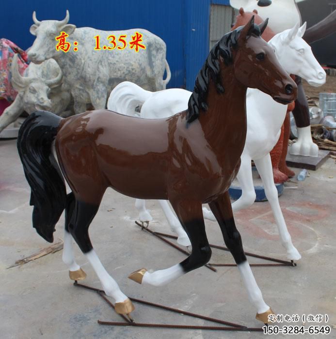 街道小馬雕塑，景觀擺件，鍍金工藝