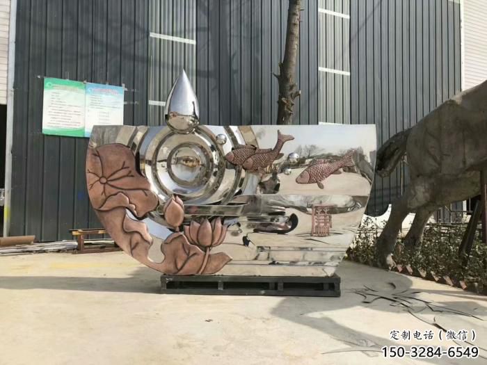 園林魚形雕塑，噴漆運動雕塑，網格形式