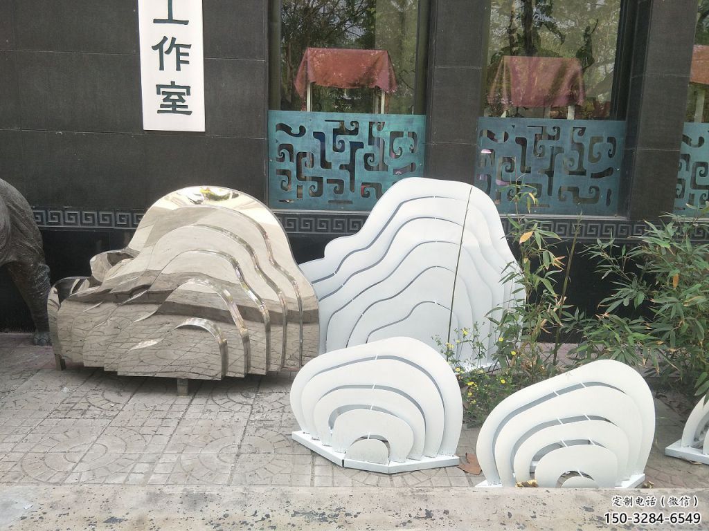 售樓部景觀雕塑，噴砂發(fā)光雕塑，烤漆題材