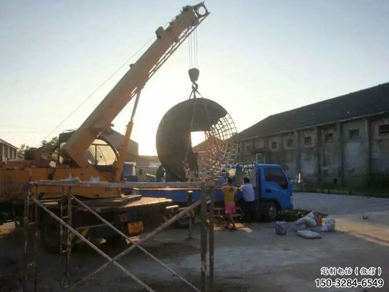 銅錢雕塑廠家，仿古鑄銅雕塑，烤漆工藝雕塑制作