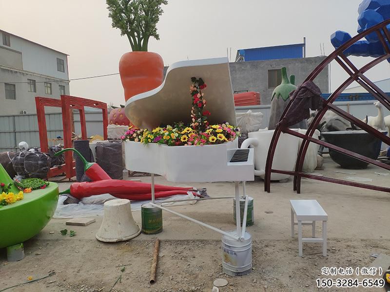 燈光鋼琴雕塑 懸空餐飲店小品 商業(yè)街雕塑