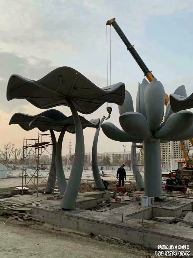 街頭荷葉雕塑 大型別墅區(qū)植物雕塑 鋼管花卉雕塑
