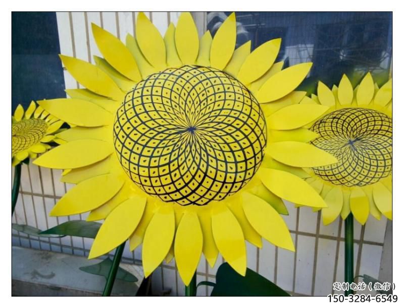 草地向日葵雕塑 現(xiàn)代校園花卉雕塑 大型花朵雕塑