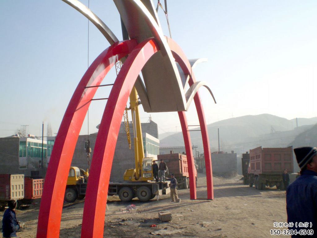 水景大門雕塑 彩繪剪紙雕塑 現(xiàn)代拱門雕塑