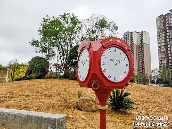 大型鐘表雕塑 歐式步行街雕塑 彩繪時鐘雕塑