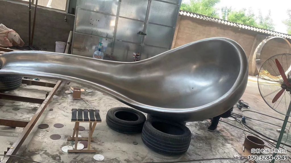 商業(yè)街湯匙雕塑 烤漆雕塑 彩繪勺子雕塑