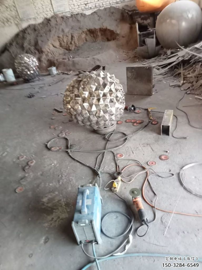 鑄造松塔雕塑 中式村口雕塑 景觀松果造型