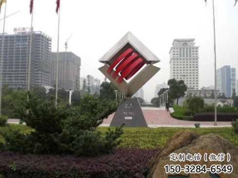 廣場中國結雕塑廠家，烤漆工藝制作，民俗文化標識