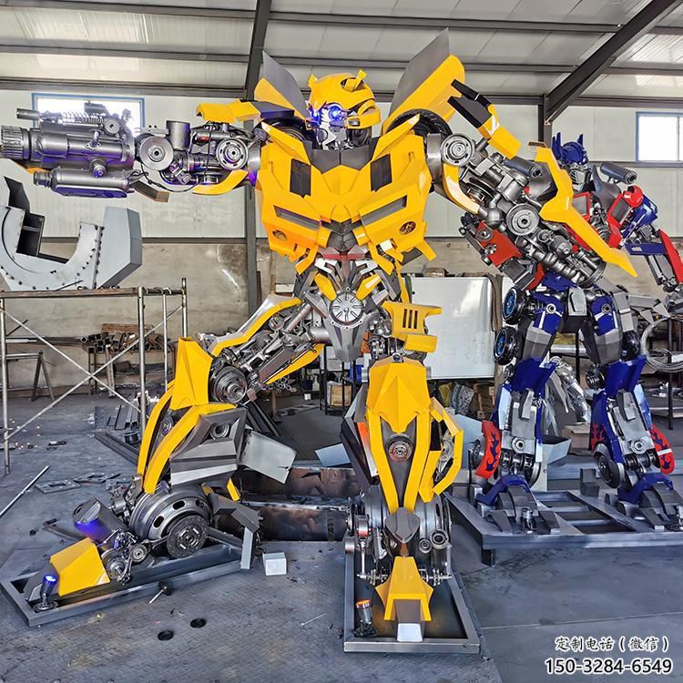 草地機(jī)器人雕塑