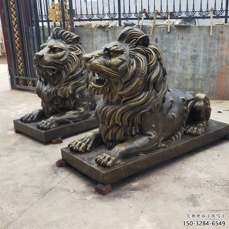 仿銅獅子雕塑，玻璃鋼仿銅趴獅雕塑廠(chǎng)家