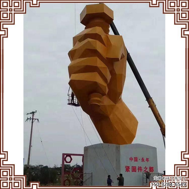 拳頭雕塑供應(yīng)，多彩藝術(shù)，別墅不銹鋼拳頭雕塑供求