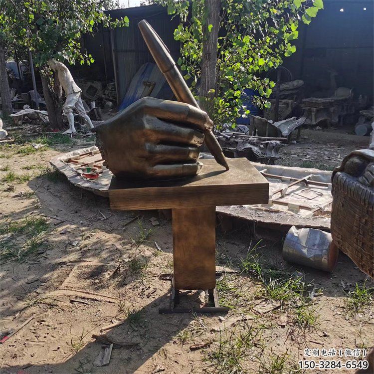 手握鋼筆雕塑供需，多彩藝術(shù)，仿銅手握鋼筆雕塑制造商