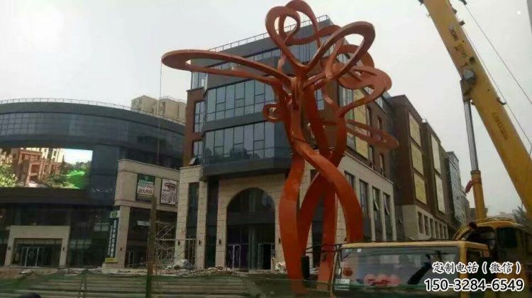 鏤空樹雕塑提供，多彩藝術(shù)，中式烤漆樹雕塑通用