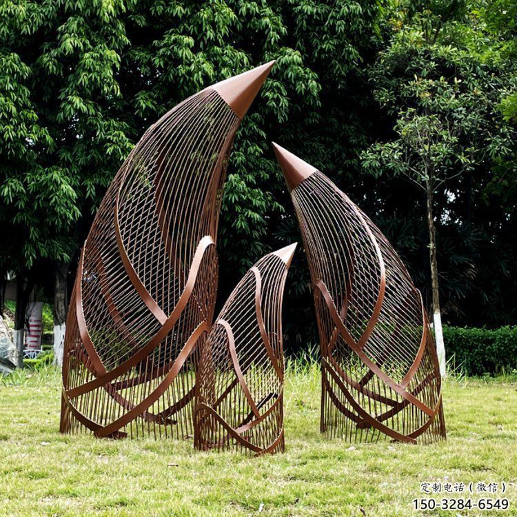 鏤空竹筍雕塑制作，景區(qū)案例，鏤空不銹鋼竹筍雕塑定做