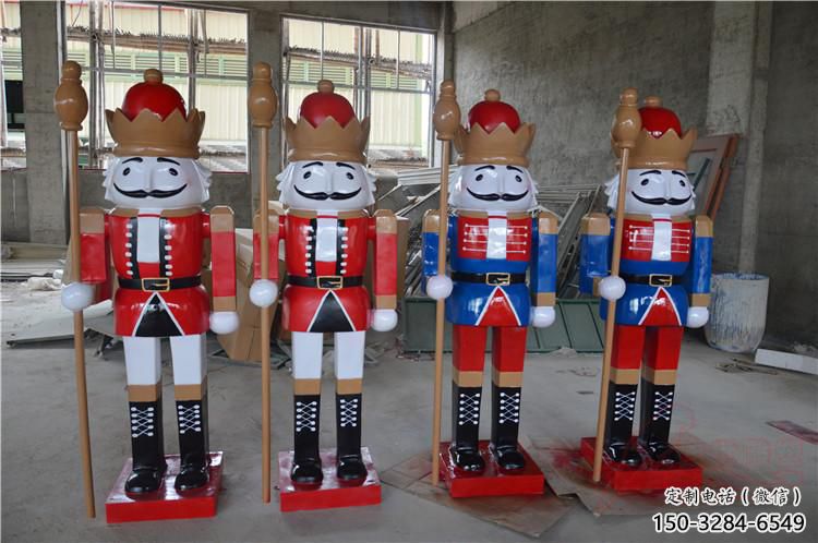 湘潭公園撲克雕塑