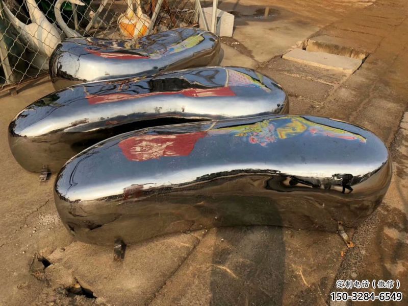 西安坐凳雕塑，小區(qū)園林雕塑，不銹鋼鏡面效果