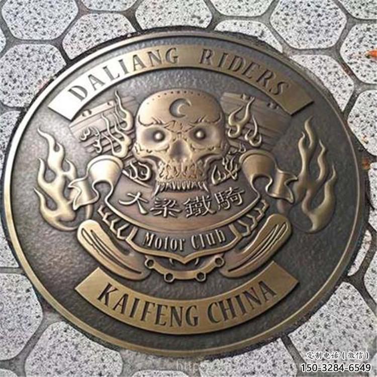 昌吉鑄造校徽雕塑